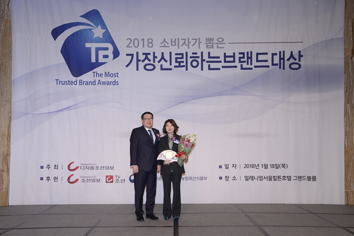수상사진2.jpg